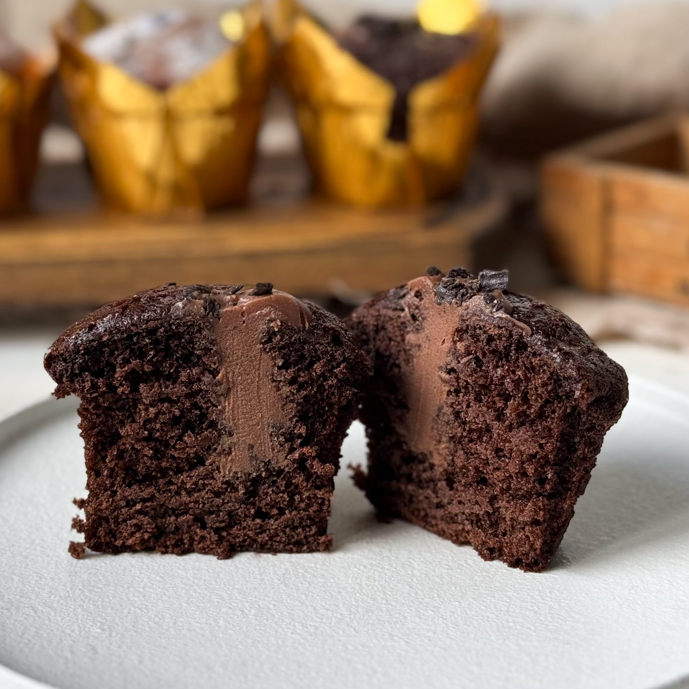 Ассорти маффинов из 3-х вкусов: черничный, шоколадный, апельсиновый изображение 9