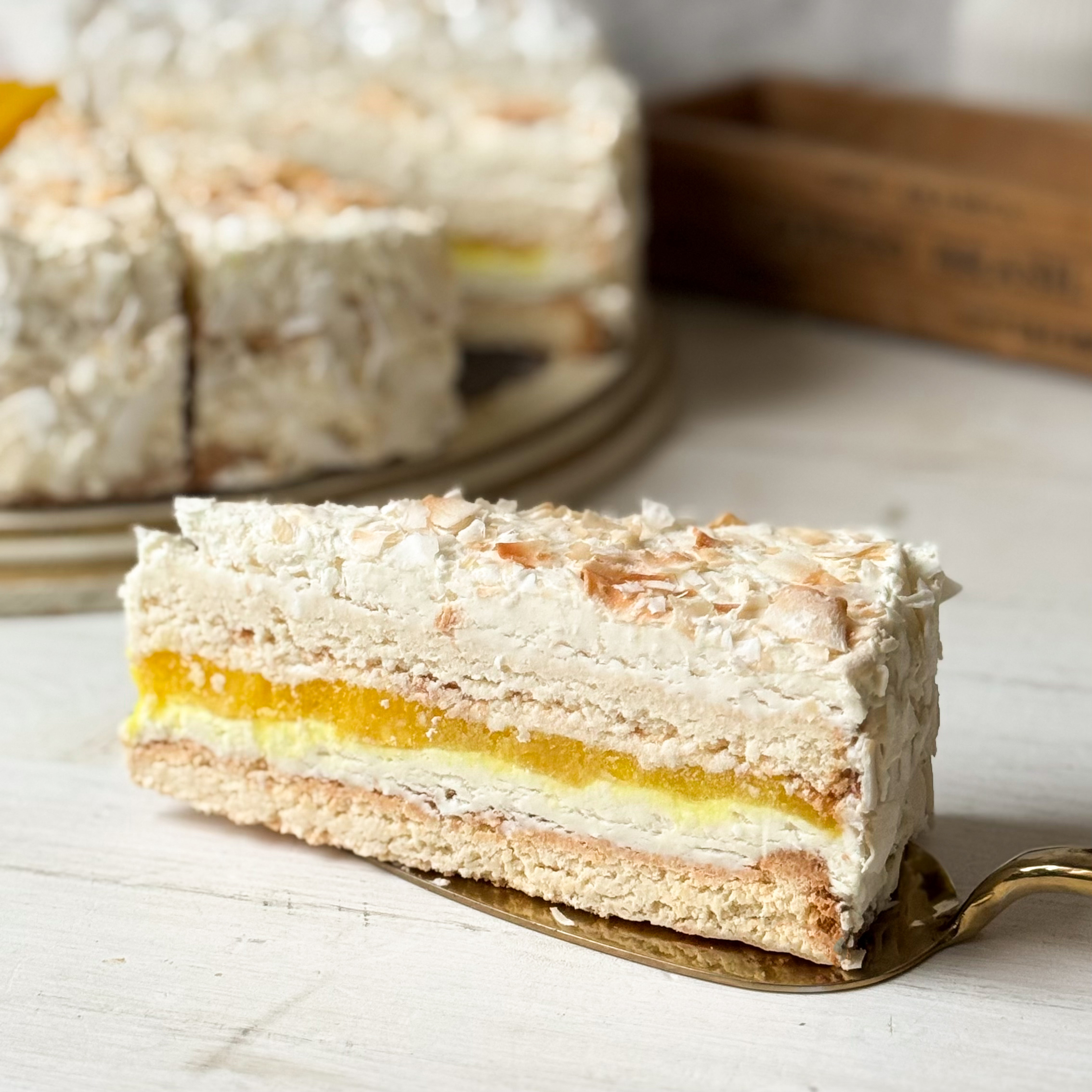 Ассорти из 4 видов тортов 14 порций изображение 6