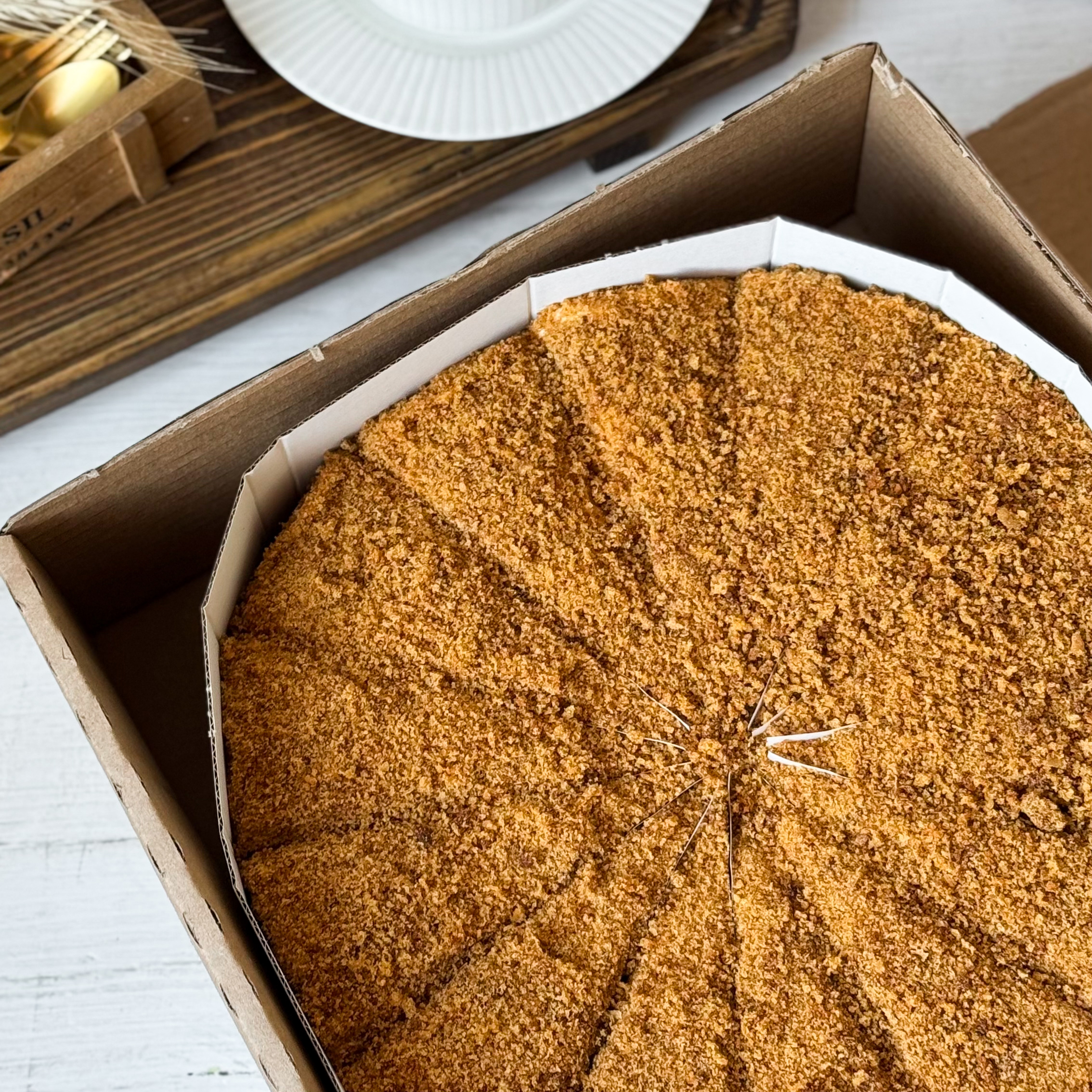 Классический медовик с традиционным вкусом. изображение 6