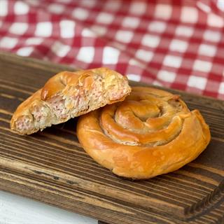 Бурек с ветчиной и сыром для выпекания